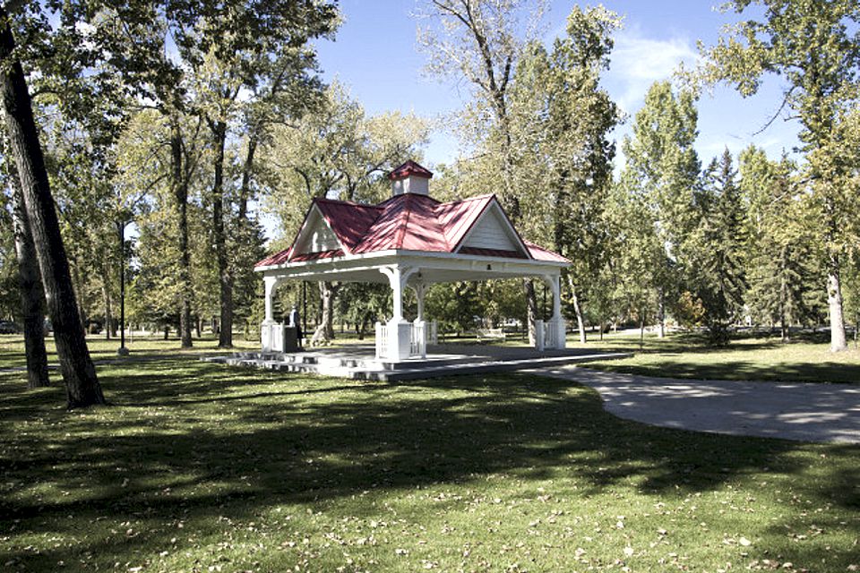 Wedding Venue in High River, Highwood Memorial Centre